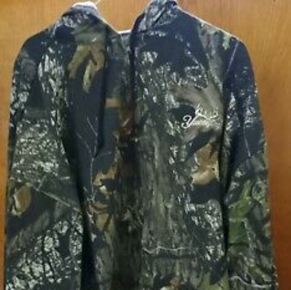 Yuengling Mossy Oak Camouflage Windbreaker